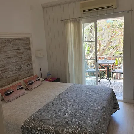 Hostal Mi Campaña Dénia Exterior foto